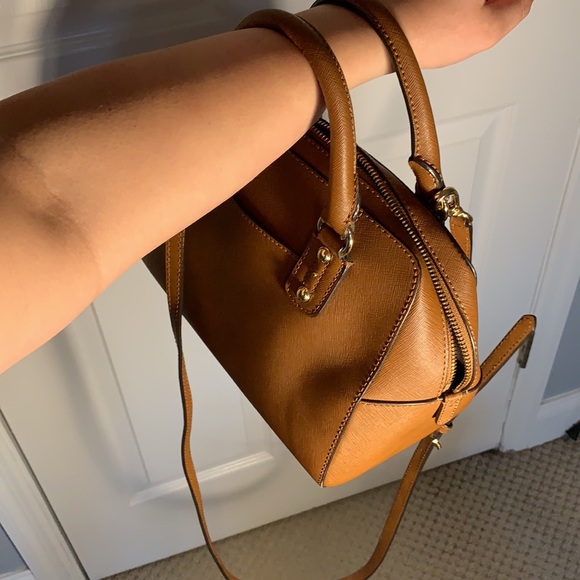 Michael Kors purse - Picture 4 of 9